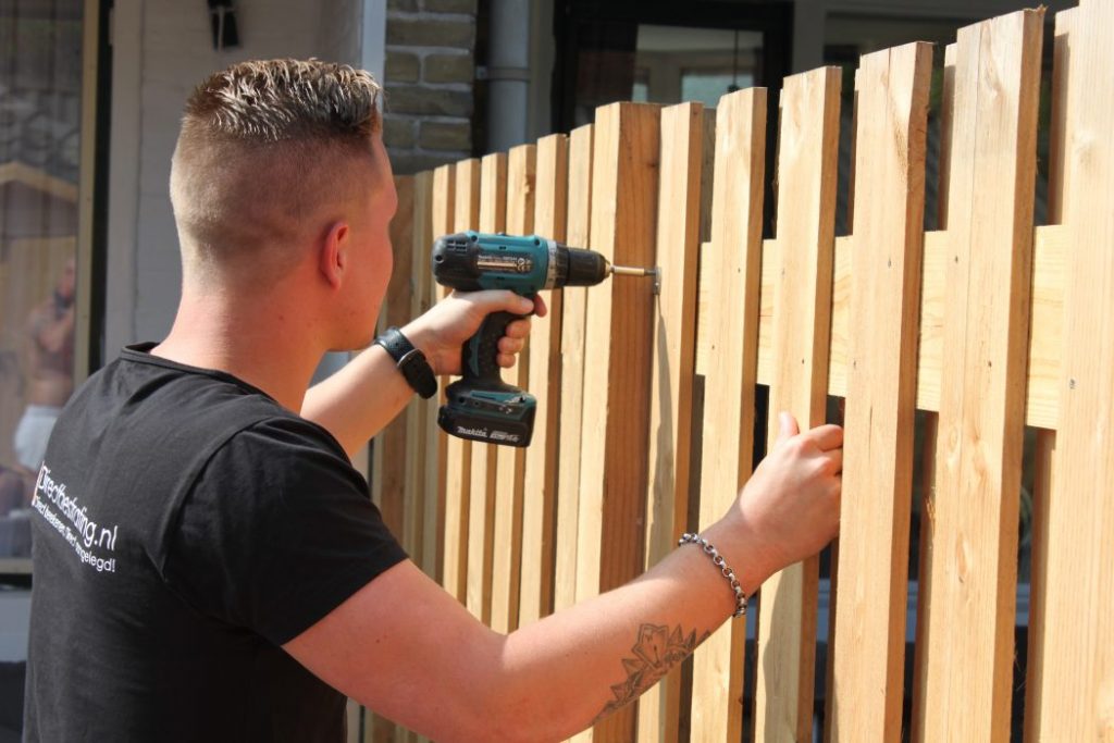 Schutting Plaatsen